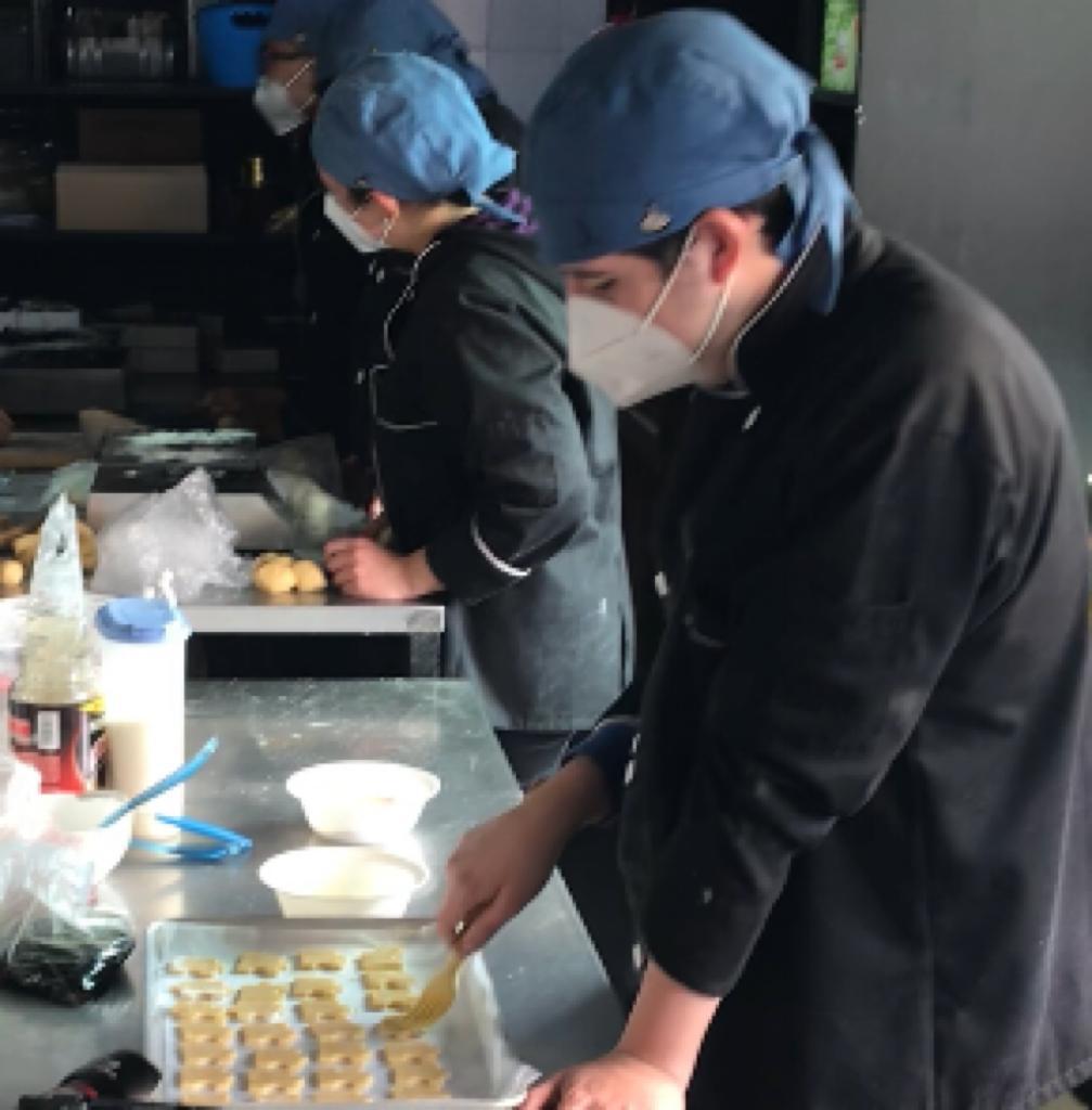 niños-cocinando